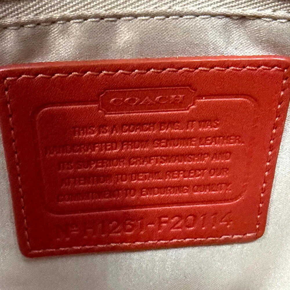 Coach Ashley Hippie Crossbody Leather Shoulder Bag and Wallet Set
